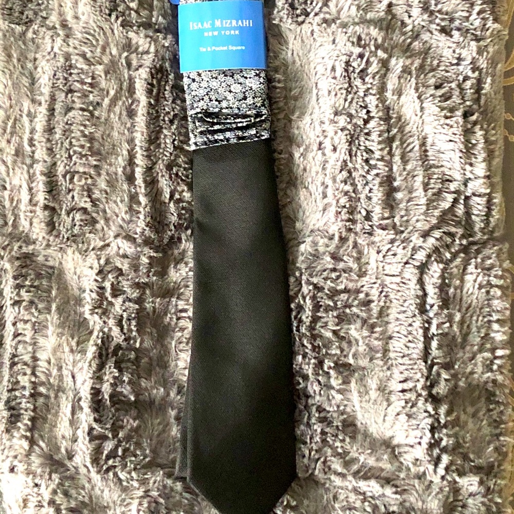 Men’s Tie and Pocket Scarf